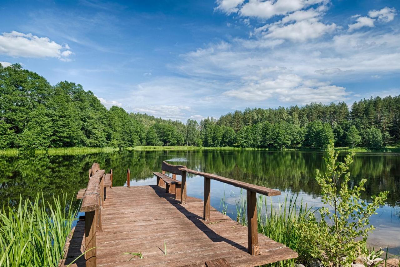 Luokesu Dvaras Hotell Molėtai Exteriör bild