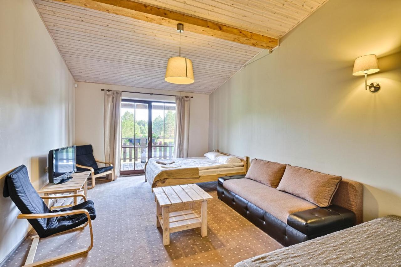 Luokesu Dvaras Hotell Molėtai Exteriör bild