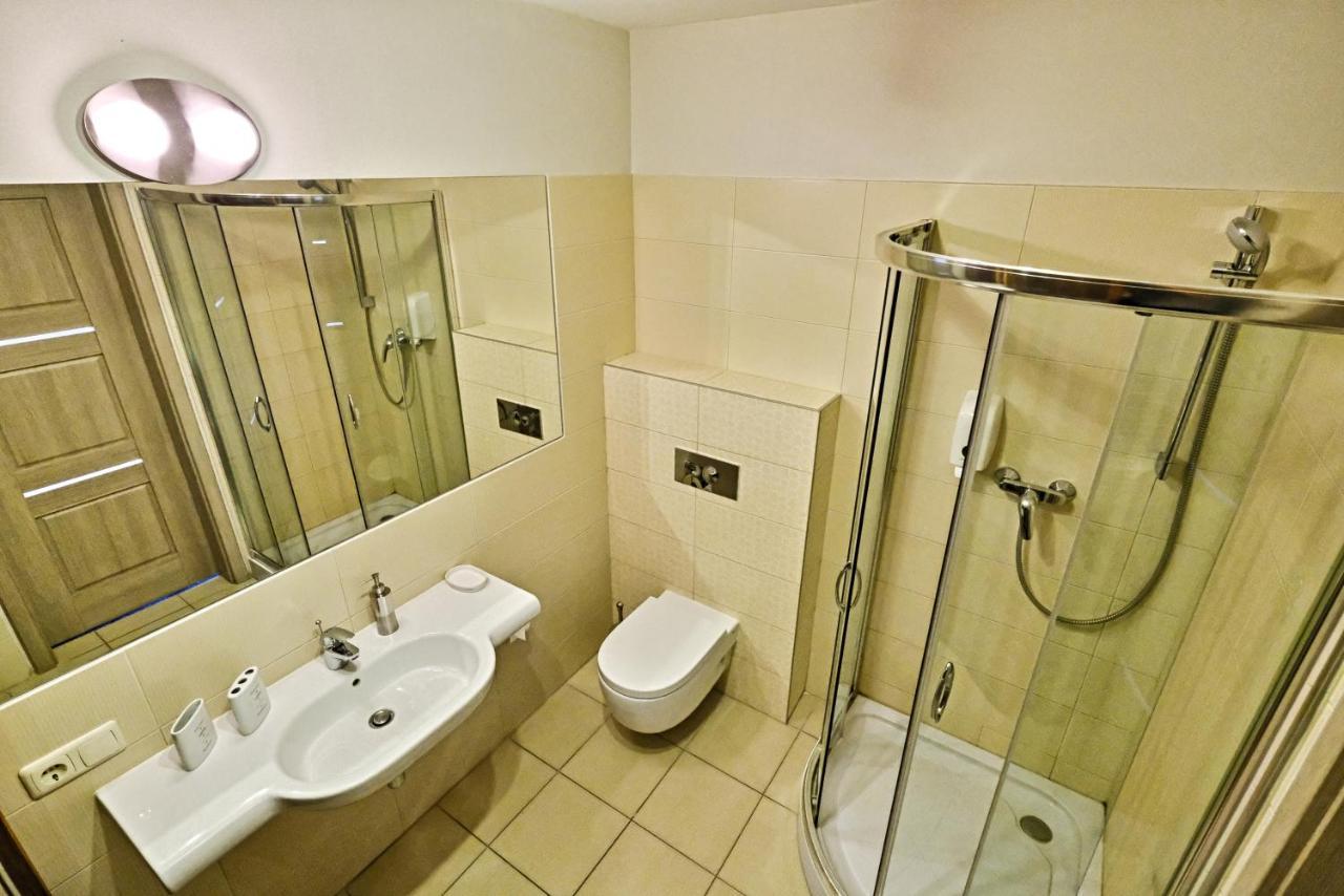 Luokesu Dvaras Hotell Molėtai Rum bild